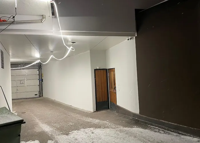 Marienhof Free Parking * 라티